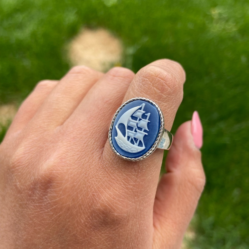 Cameo ring, sterling silver